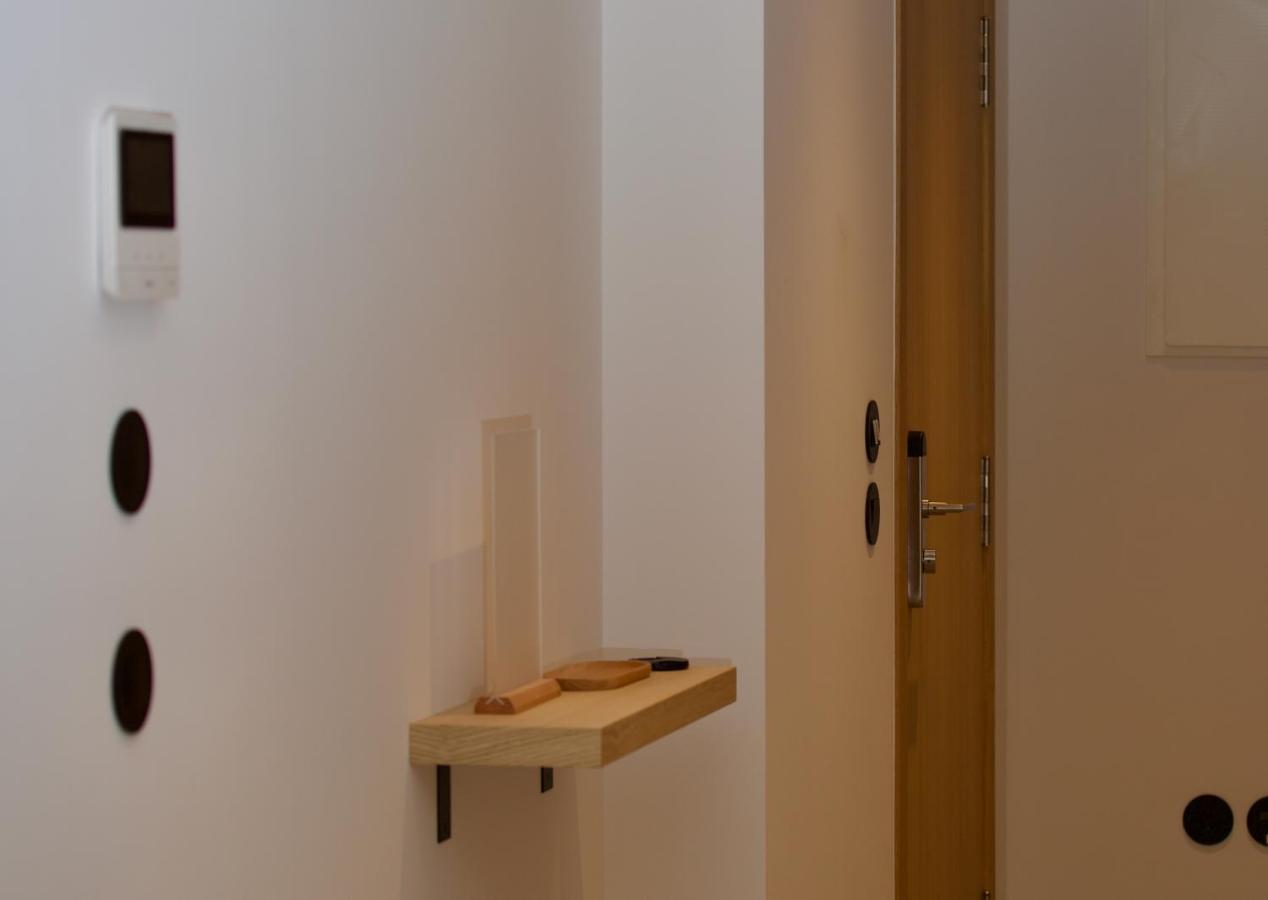 Suite 102 - 1 Bedroom Suite In Amando Perez Suites Ribadeo Exterior photo